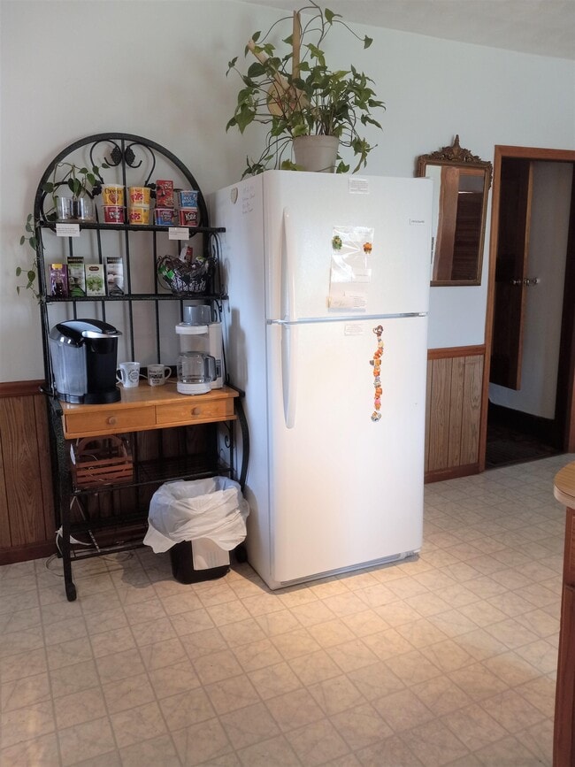 Building Photo - 1163 Keezletown Rd