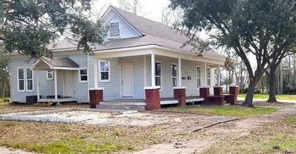 Building Photo - 2105 Laurel Ave