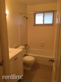 Foto del edificio - 3530 Village Green Dr