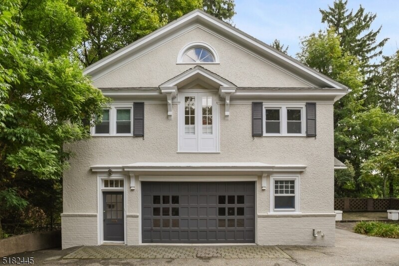 Foto principal - 25 Prospect Ave