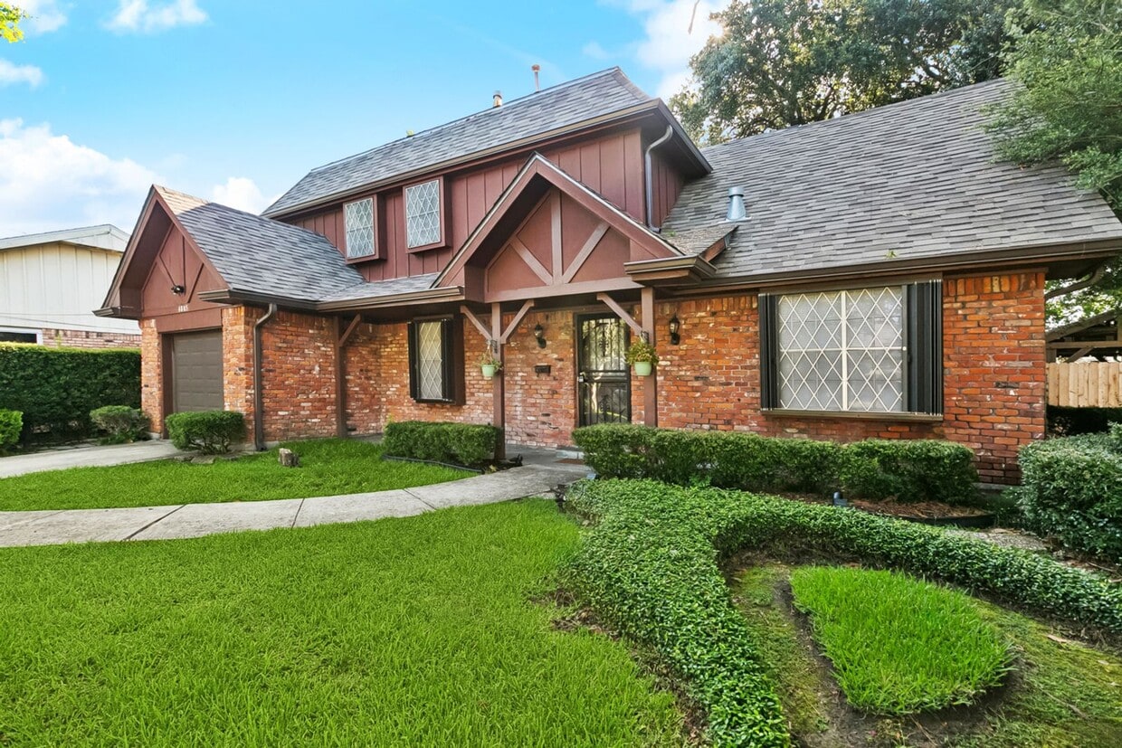Primary Photo - Discover Your Perfect Home: 4-Bed, 3-Bath ...