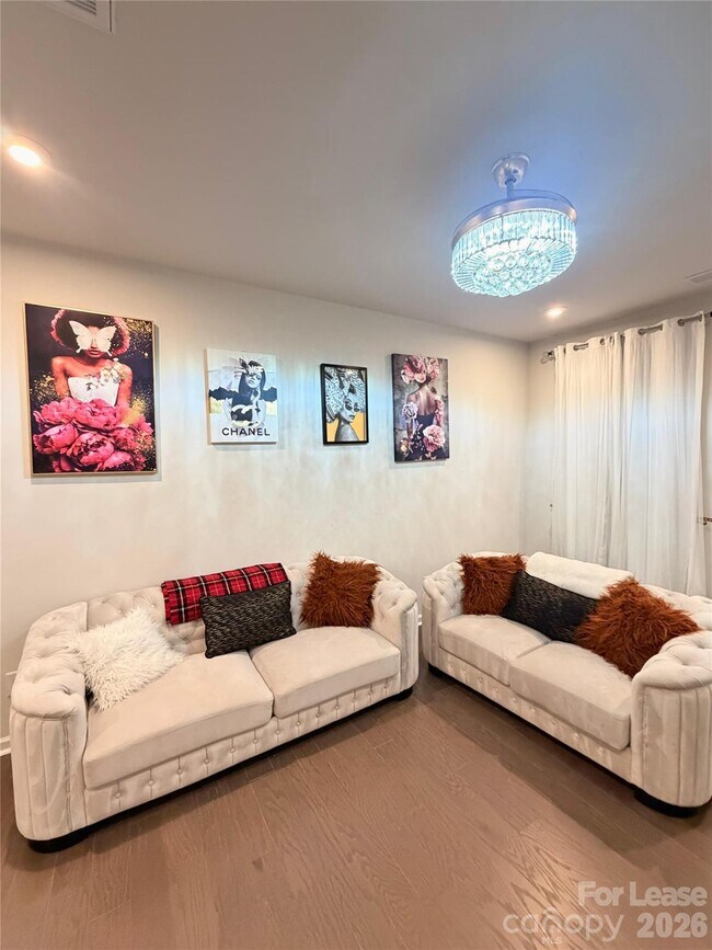 Foto del edificio - 7018 Fairmile Run