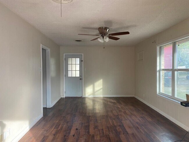 Foto del edificio - 115 Aracely Lane