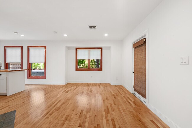 Foto del edificio - 502 N St