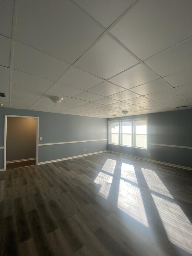 Foto principal - 525 E Pine St