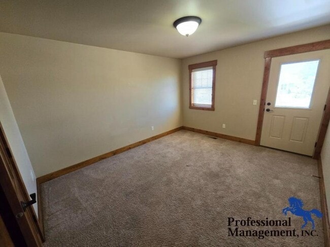 Building Photo - 3 bedroom in Billings MT 59105