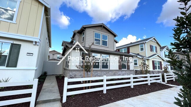 Foto del edificio - Brand New Citrus Heights 4bd/3ba Home with 2 Car Garage