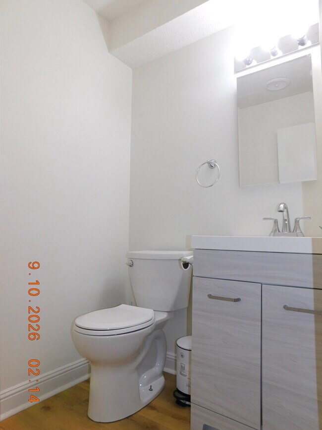Foto del edificio - Evergreen Townhomes