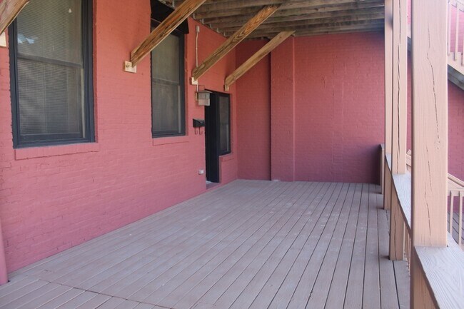 Foto del edificio - 117-117 SE 4th St