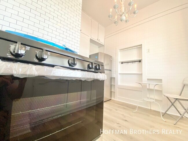 Foto del edificio - 8103 W 3rd St
