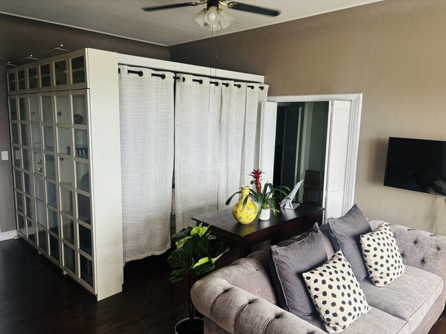 Foto del edificio - 800 E Ocean Blvd