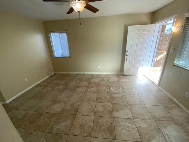 Foto del edificio - kl303r