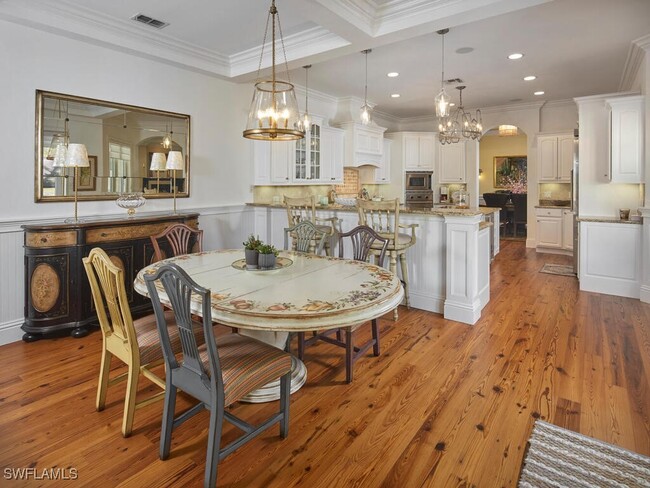 Building Photo - 165 Broad Ave S