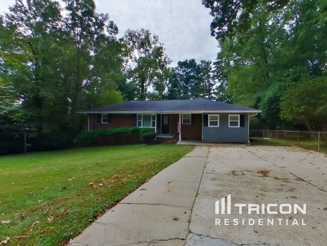 Building Photo - 4956 Sweet Valley Rd SW