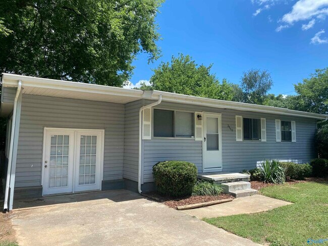 Building Photo - 3110 Normandale Dr NW
