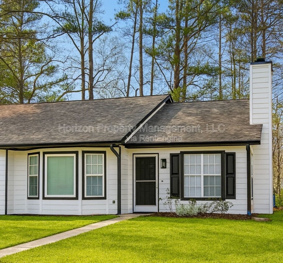 Photo - 5142 Farm Place Dr NE