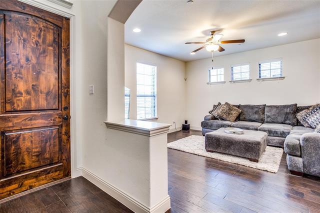 Foto del edificio - 6225 Davison Wy