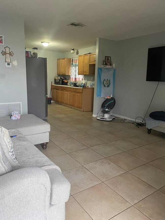 Foto del edificio - 213 10th St NW