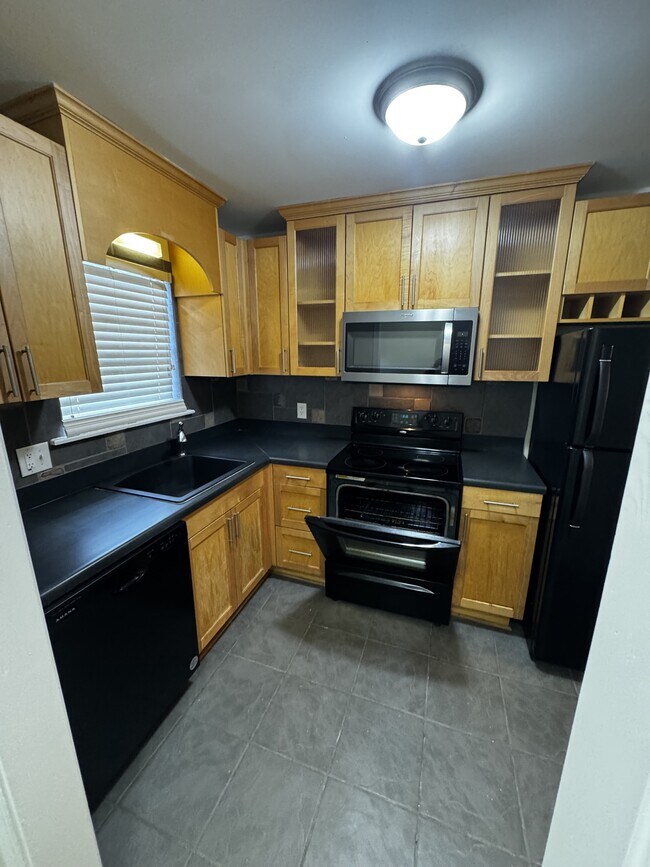 Foto del edificio - 1055 Baxter St