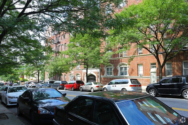Foto del edificio - 300 Wadsworth Ter