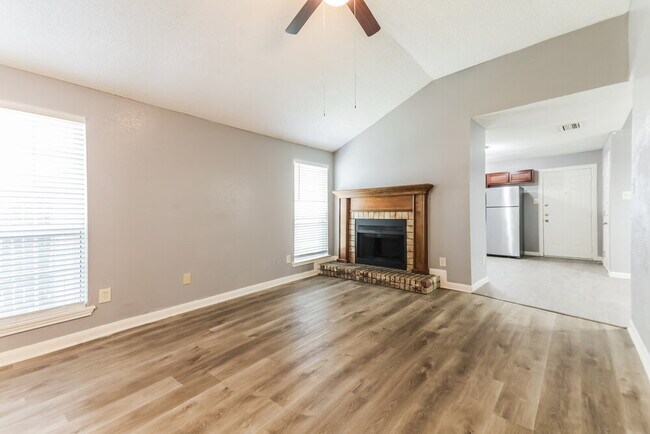 Foto del edificio - 1112 Paintbrush St