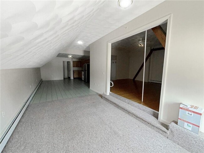 Building Photo - 55 Beach St