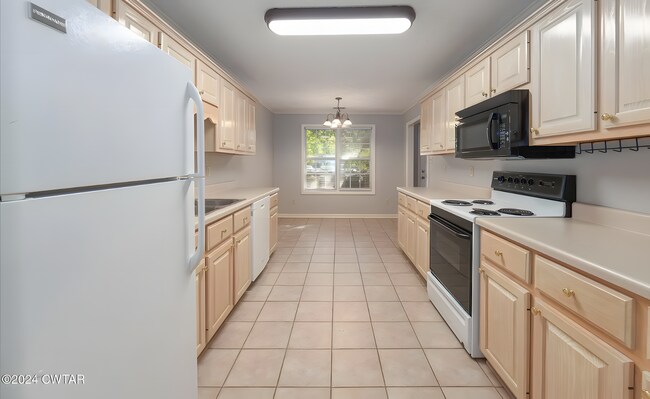 Building Photo - 70 Richfield Cv