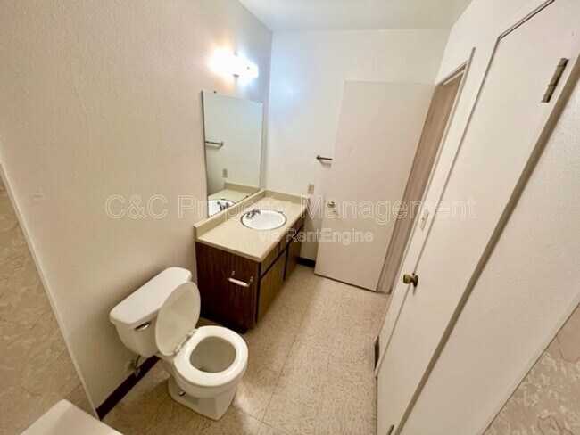 Foto del edificio - 3762 N Cedar Ave