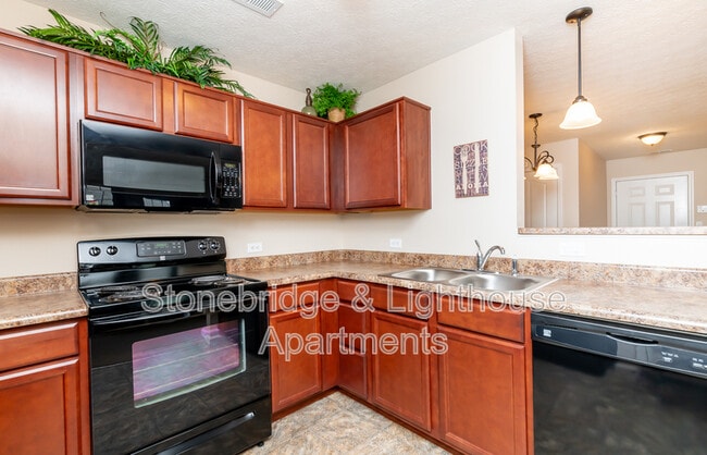 Building Photo - 201 Stonebench Cir