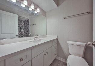 Building Photo - 12633 Memorial Dr