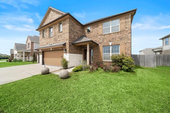 Building Photo - 8819 Jonquil Dr