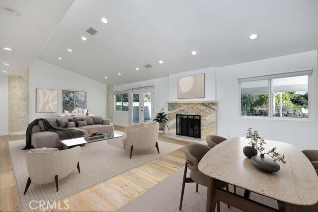 Foto del edificio - 5794 Fairhaven Ave