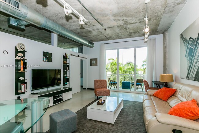 Building Photo - 2001 Biscayne Blvd