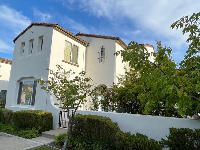 Building Photo - 1008 Cedarwood Loop