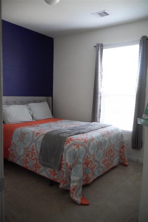 Foto del edificio - 3308 Regal Park Ln