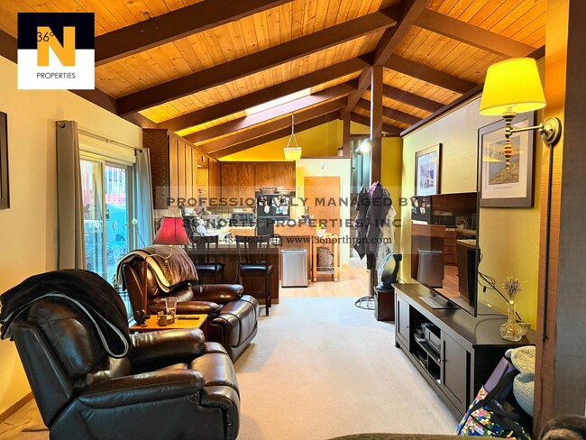 Foto del edificio - 6980 Lakeview Dr