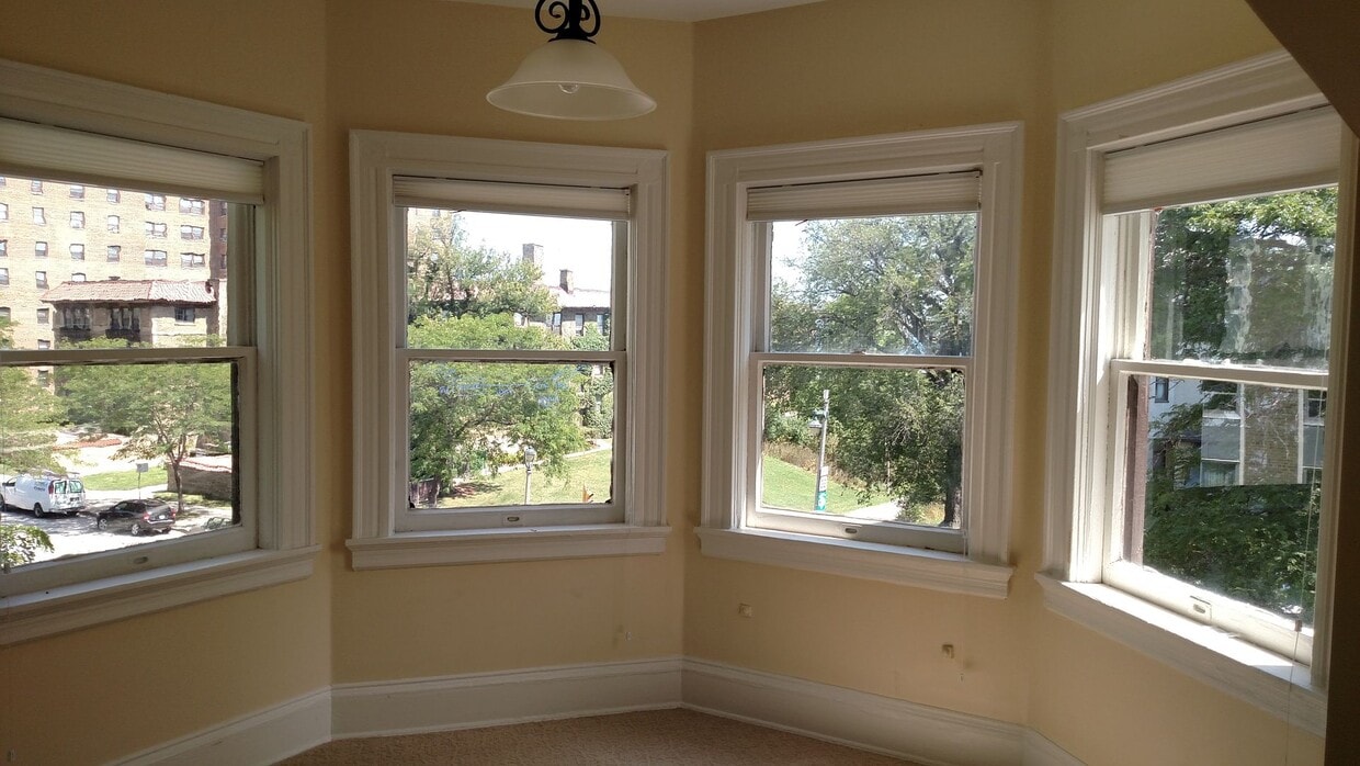 Foto principal - 1681 N Prospect Ave
