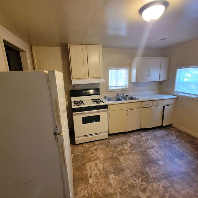 Foto del edificio - 4BR Mars Hill House! Must See!