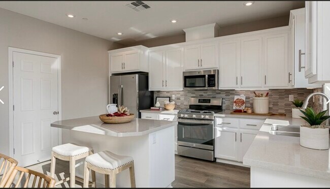 Building Photo - 830 Fruit Stand Cir