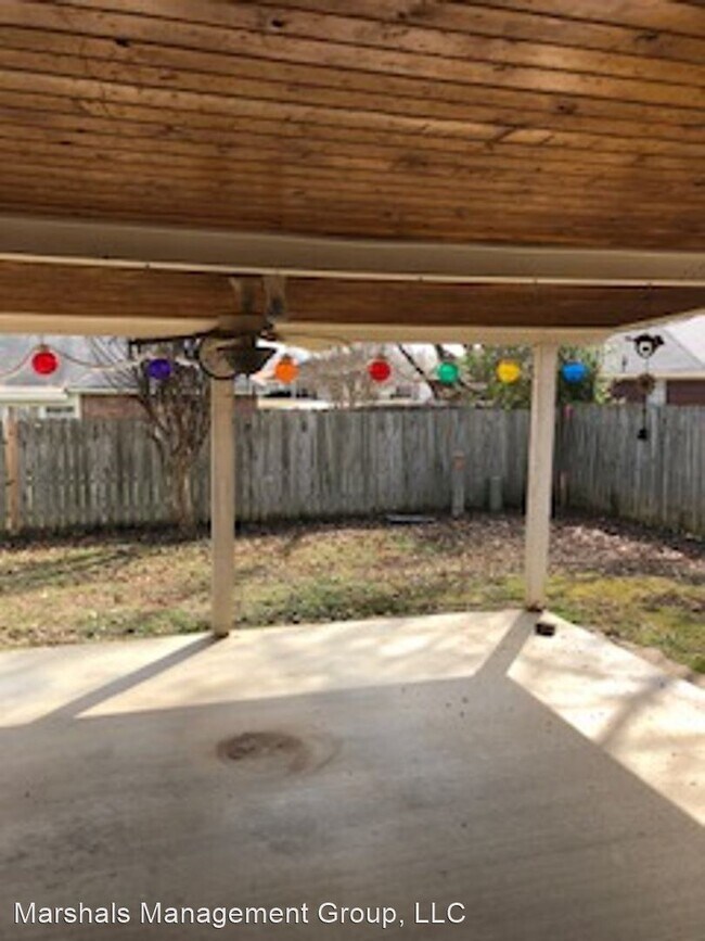 Building Photo - 3 br, 2 bath House - 2211 Breckenridge Ter...