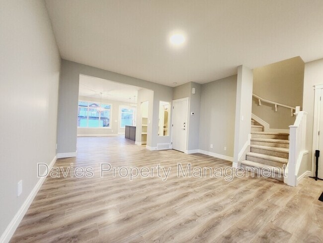 Building Photo - 1693 Cavanagh blvd SW