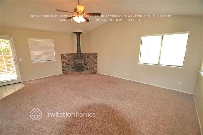 Foto del edificio - 20827 Calwood St