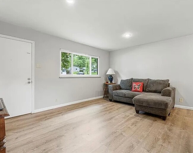 Foto del edificio - 284 Ramsey Ln