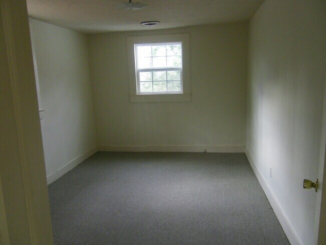 Building Photo - 2069 S Lumpkin St