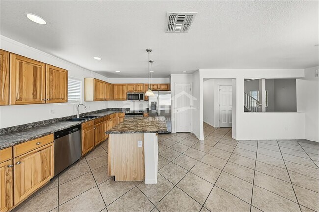 Building Photo - 17522 W Calavar Rd