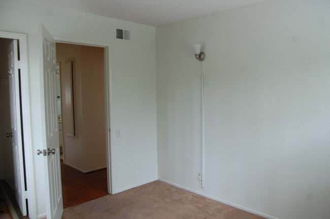Secondary Bedroom - 4621 Avenida de las Estrell