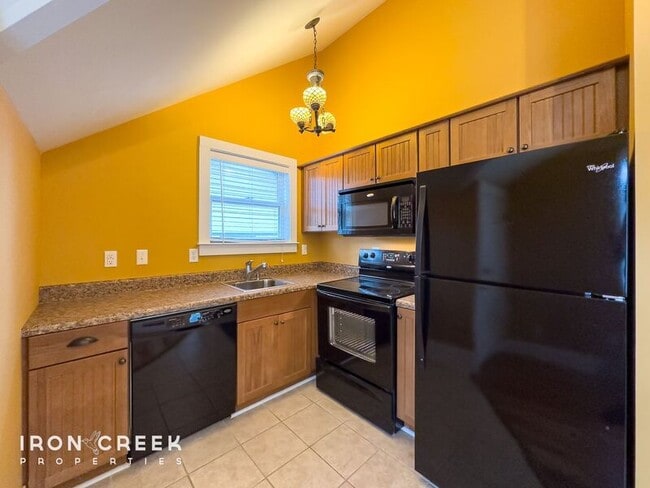 Foto del edificio - 90 Rumbough Pl