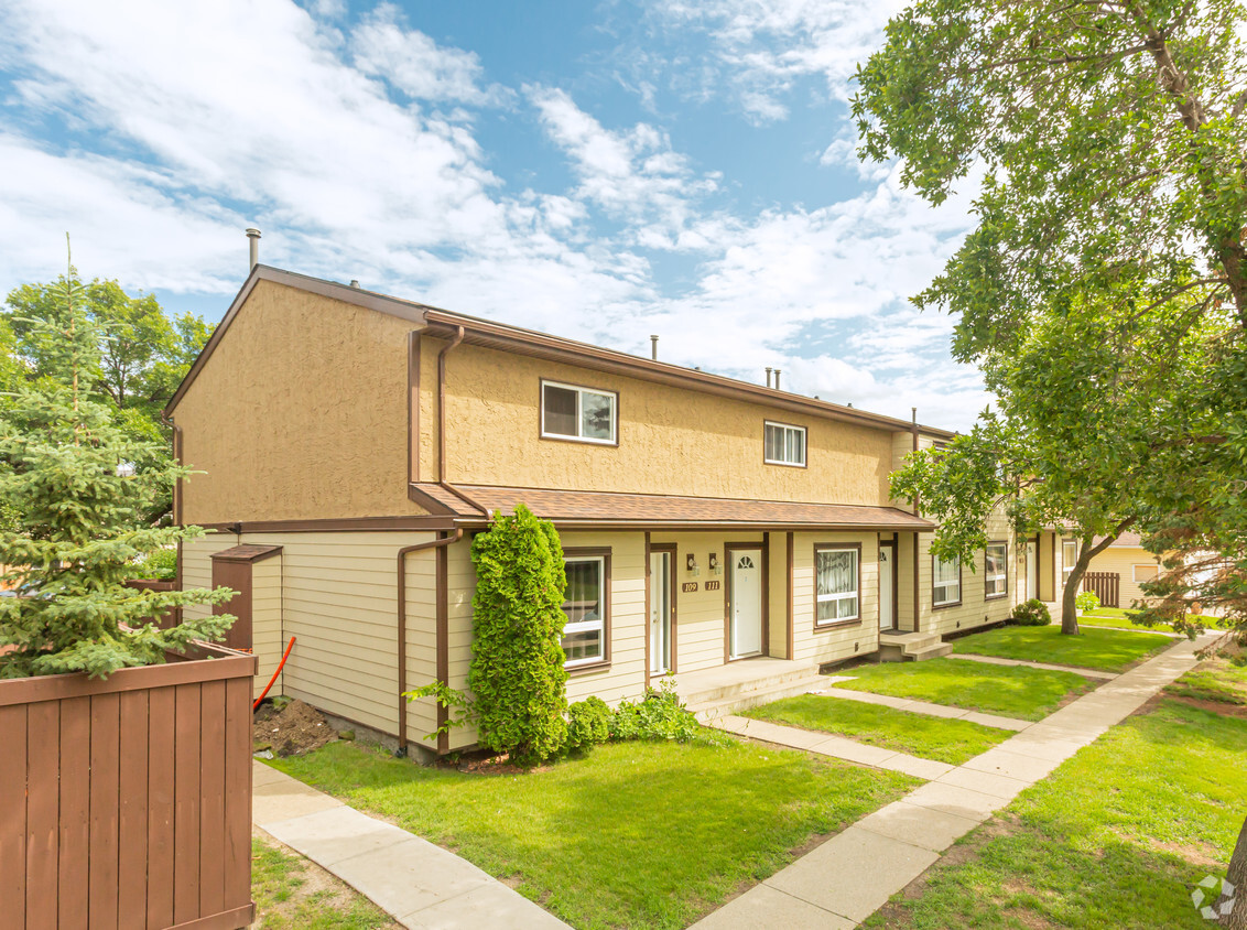 Primary Photo - Cavell Ridge Townhomes