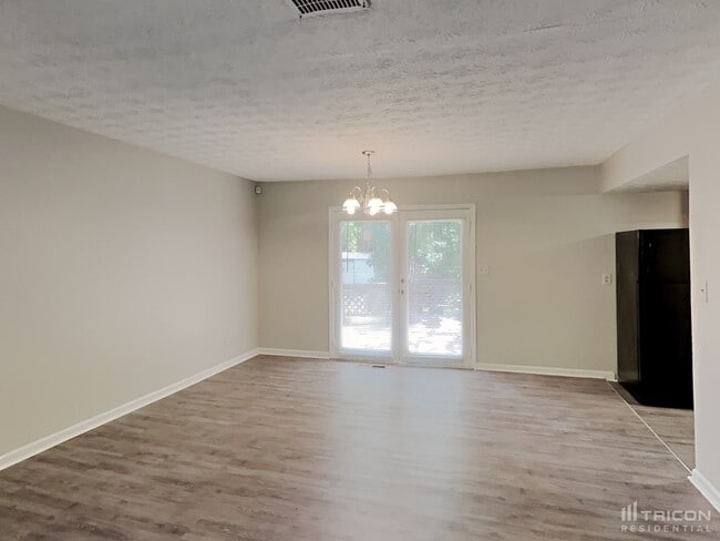 Building Photo - 2671 Tucson Way