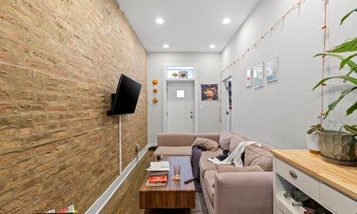 Building Photo - 2354 N Elston Ct